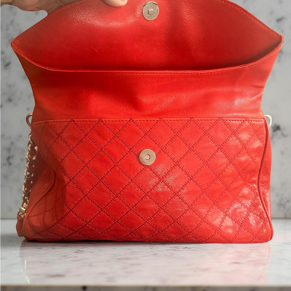 Tory Burch leather handbag like new - Picture 5 of 13